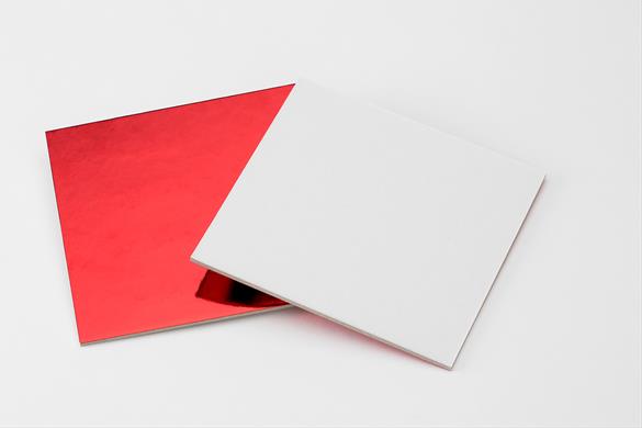  Foto: TAVOLETTE V/QUADRO ROSSO/LATTE 40cm